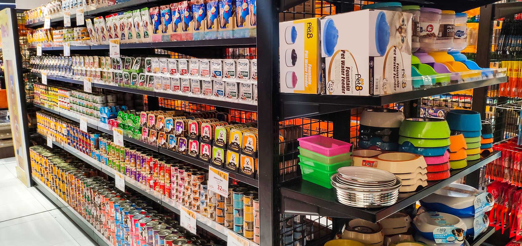 Navigating a Complex Shelf – Why and How to Pick the Right Premium Dog Food